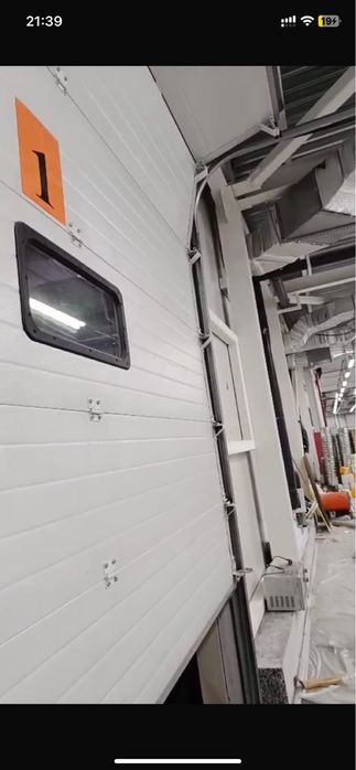 Секционные ворота Doorhan