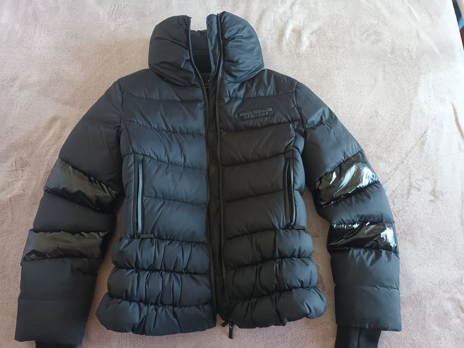 Яке Armani Exchange