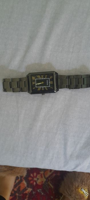 Кол сагат      .