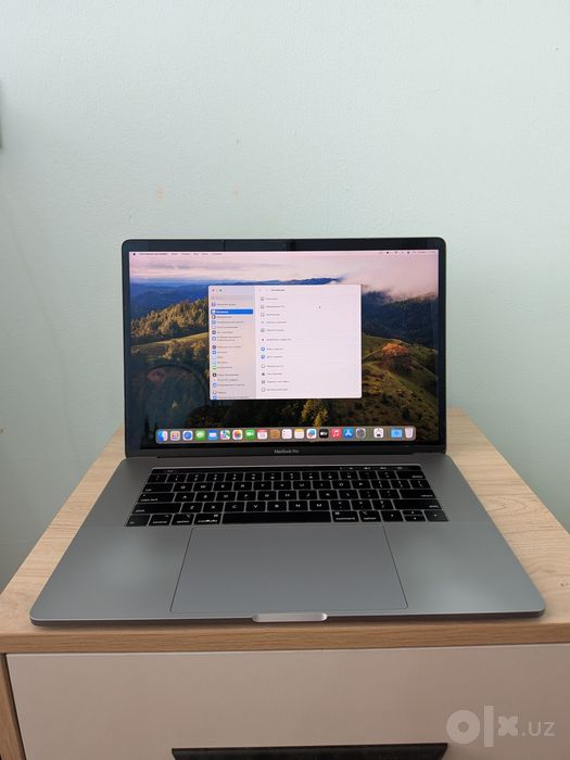 Macbook Pro 15 2019 i7/16/256 Touch Bar