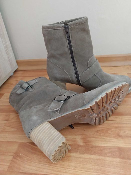 Дамски боти набук 40 номер