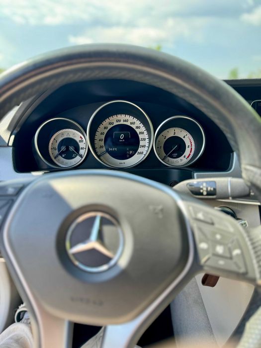 Mercedes-Benz E-Class w212