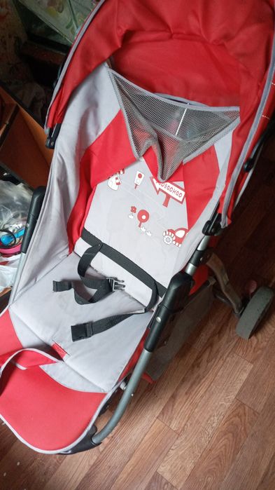 Срочно продаю коляску