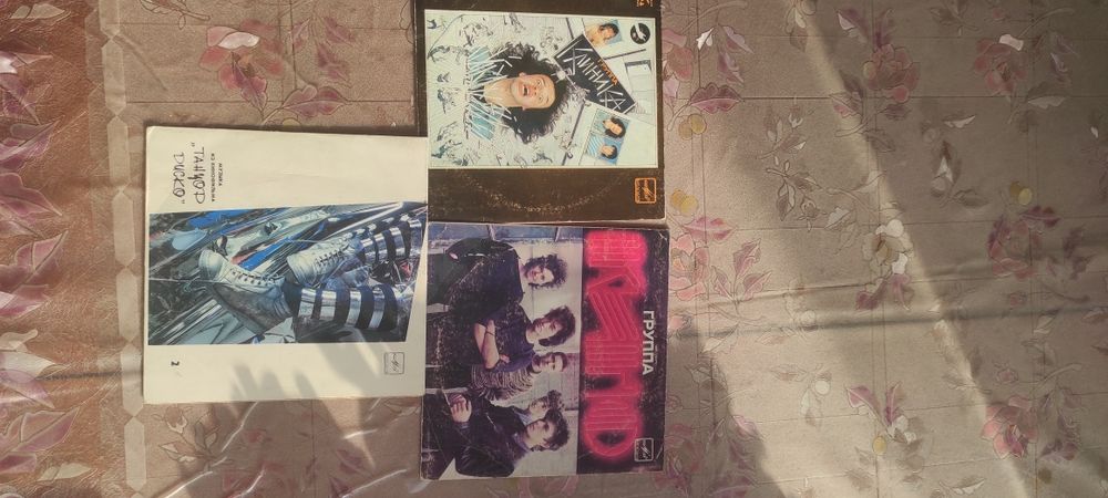 Продам виниловые пластинки в очень хорошем рабочем состоянии и