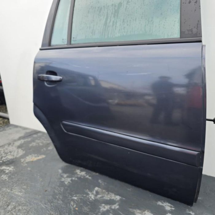 Usa portiera dreapta spate z168 Opel Zafira B