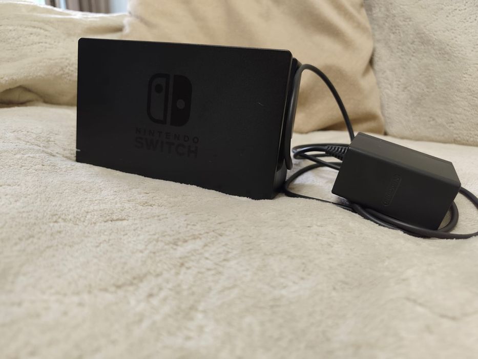 Nintendo Switch V1 + игры