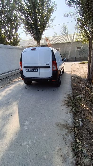 Lada largus lada