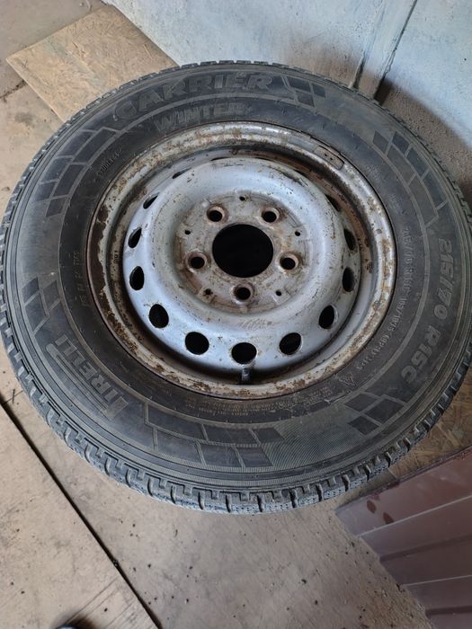 Продам 2автошины