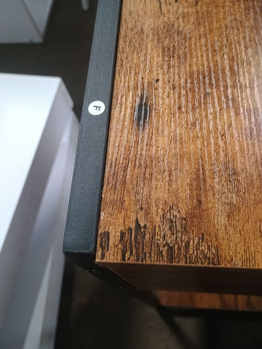 ДВЕ нощни шкафчета с чекмеджета