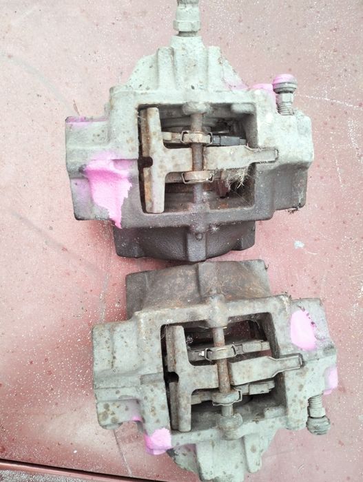 Суппорт Мерседес