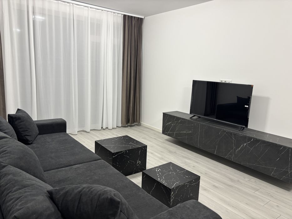 Inchiriez apartament regim hotelier Bistrita.