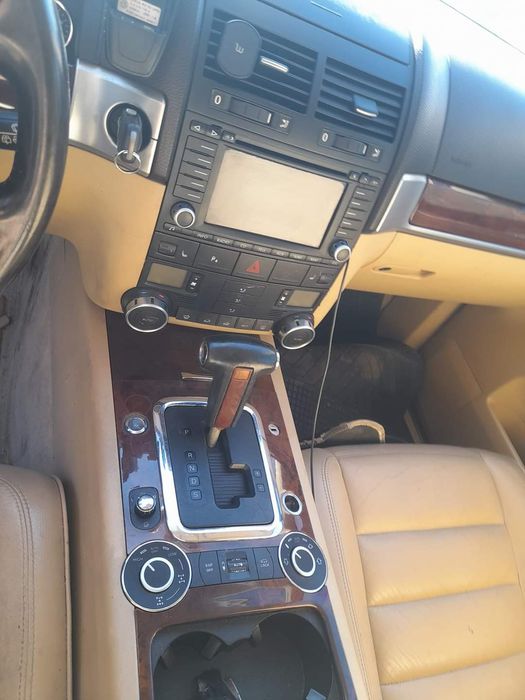 VW Touareg 5.0 TDI V10 ,313 к.с. , 60 броя на части