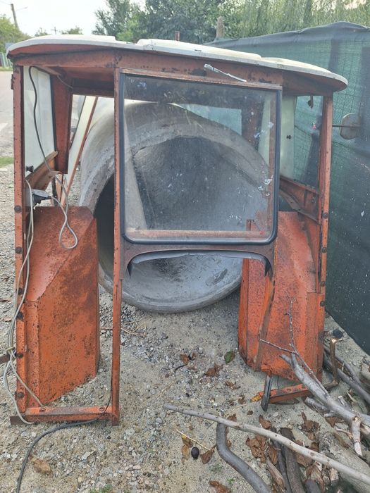Vand cabina tractor 445