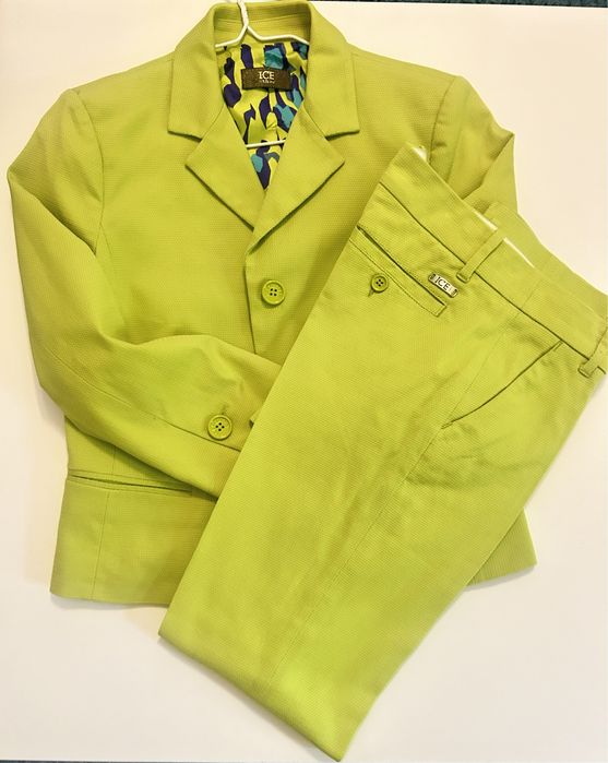 Costum verde neon S/M