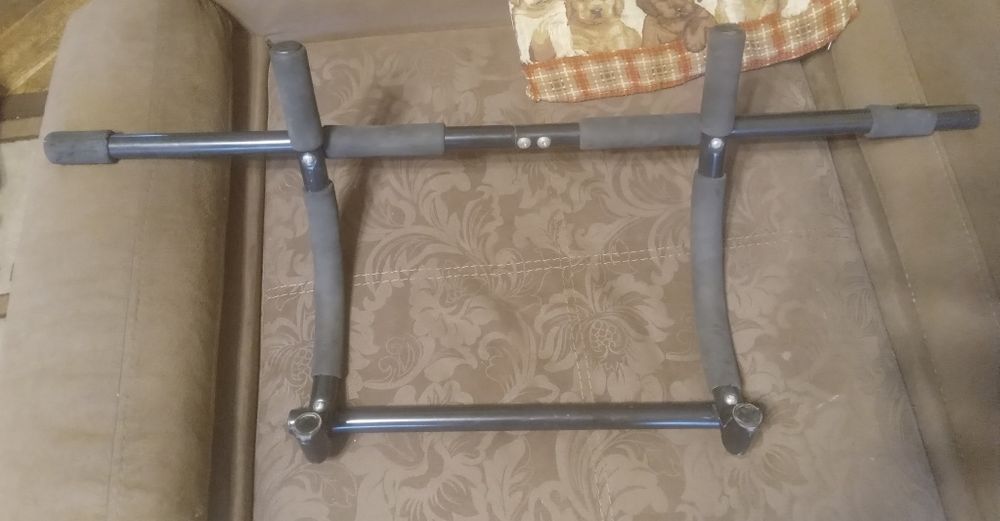 Фитнес лост за врата и уред за коремни преси