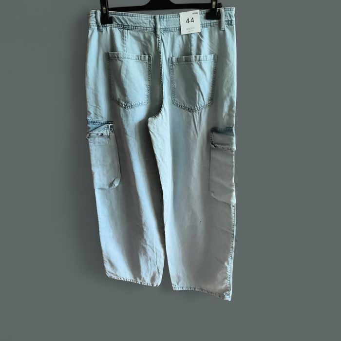 Чисто нови дънки, 44 размер