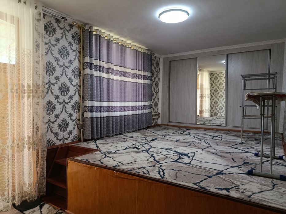 Karmana tumanida Hovli sotiladi