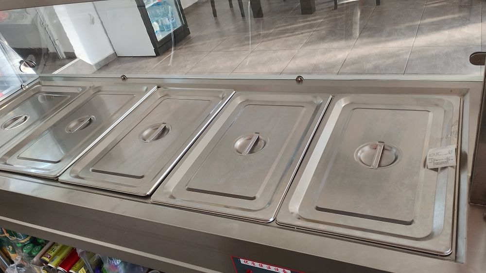 Топла витрина Бен Мари с 5 гастро норми.