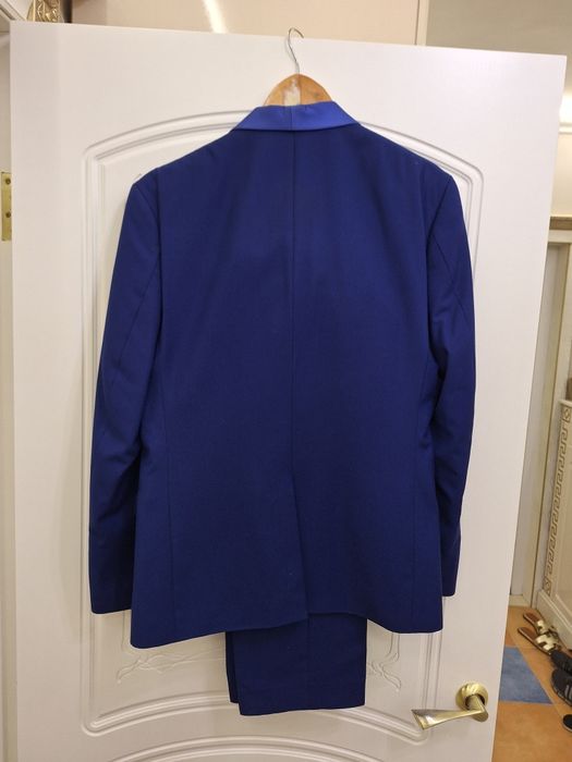 Смокинг размер М, L