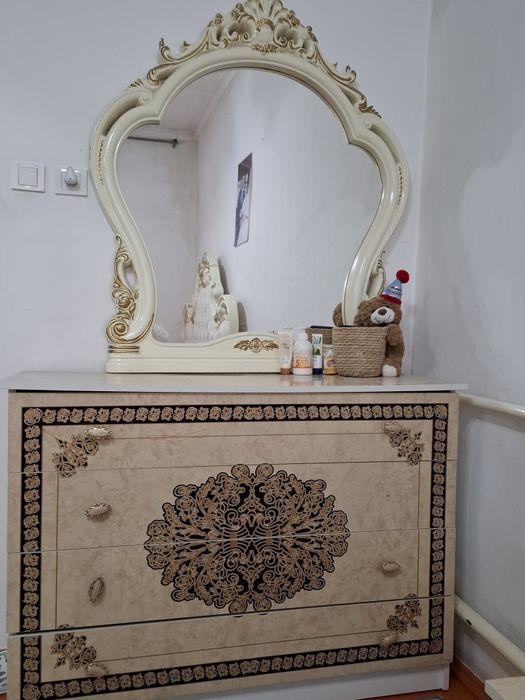 Продам спальный гарнитуры