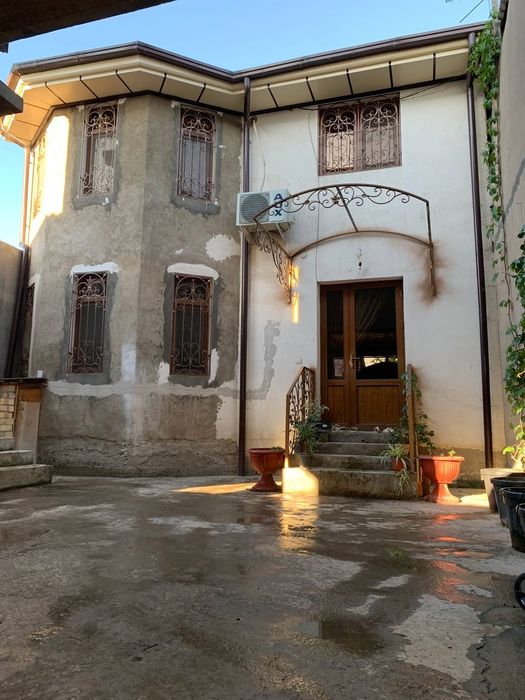 Uy sotiladi, Bektemir tumani, Bog'i Eram ko'chasida