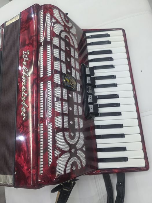 Acordeon Weltmeister 80 bași
