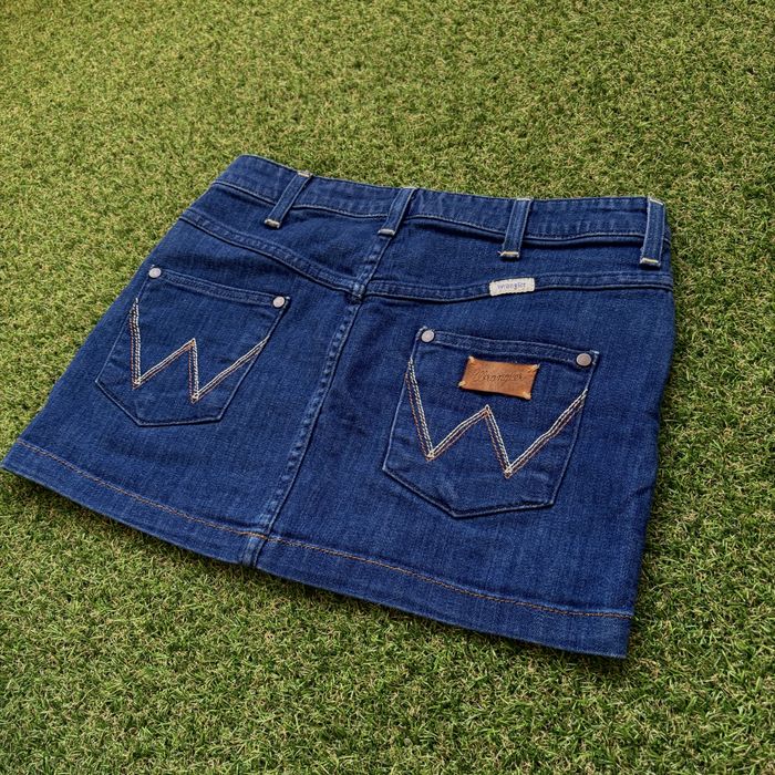 Поли и панталонки LEVI’S, WRANGLER, LEE и други