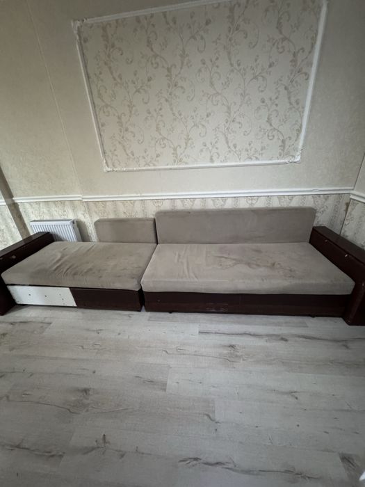 Отдам диван даром
