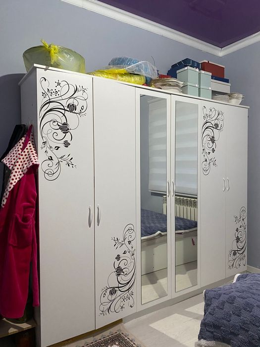 Продается Спальный гарнитур б/у