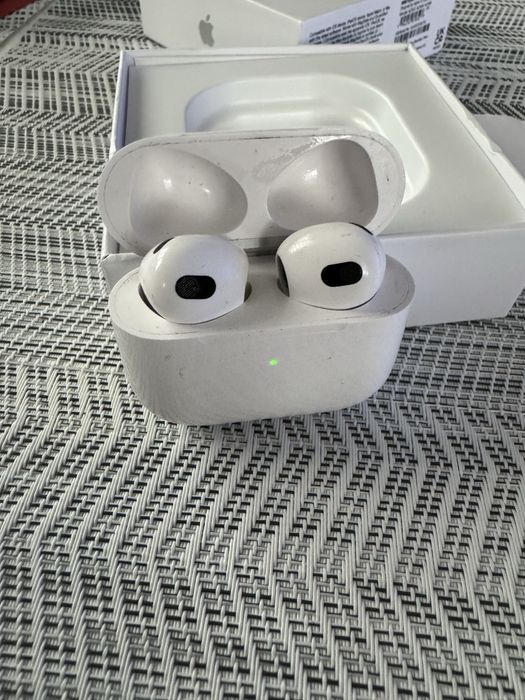 Airpods 3 Употребявани!