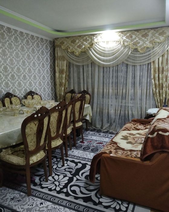 Сдаю свою 2в3/1/4 кв рядом с Академией Милиции на Карасу 2 с обстановк