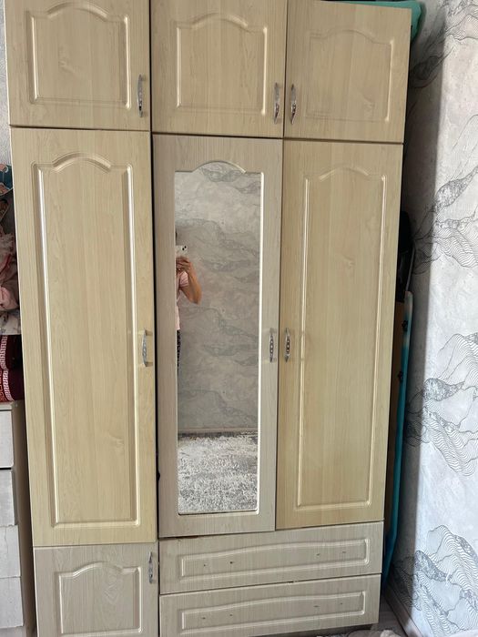 продам шкаф и комод