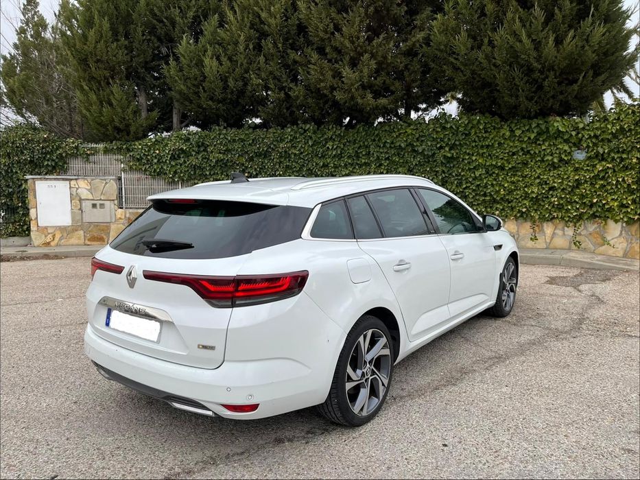 Renault Megane RS line 1.6 E-tech Plug-in hybrid