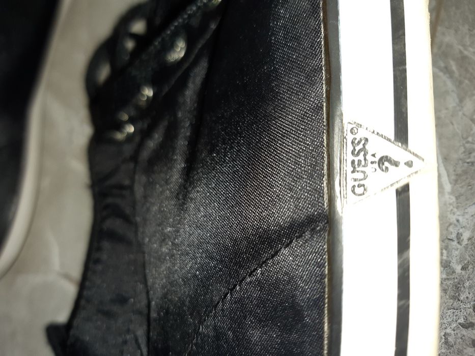 Обувки Guess и Gant