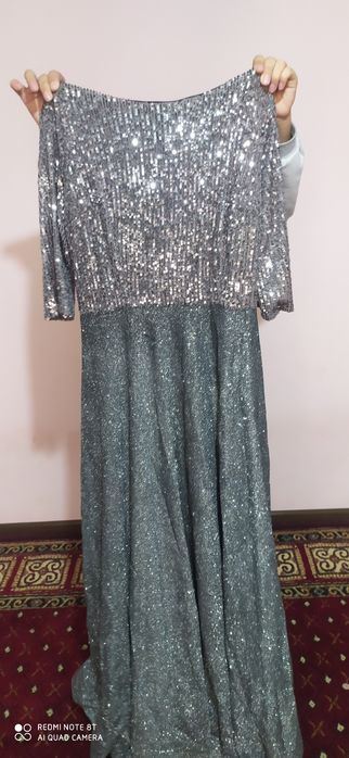 Vecherni ko'ylaklar sotiladi