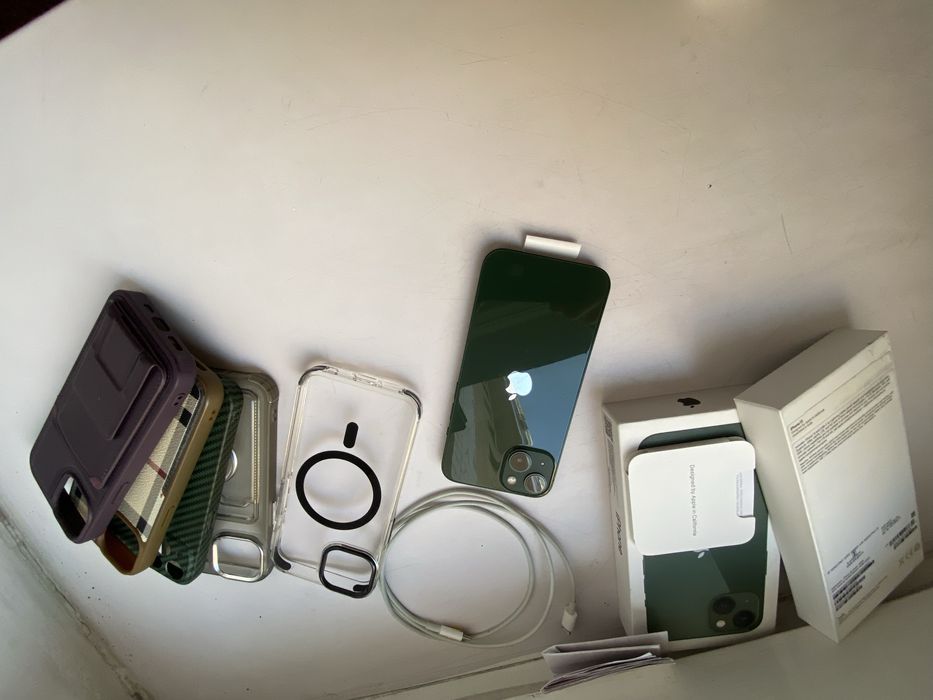 iphone 13 128 ГБ срочно