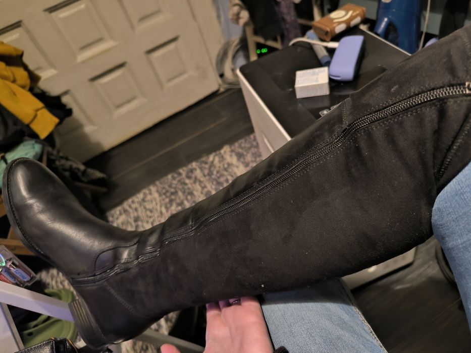 Високи дамски  ботуши Caprise