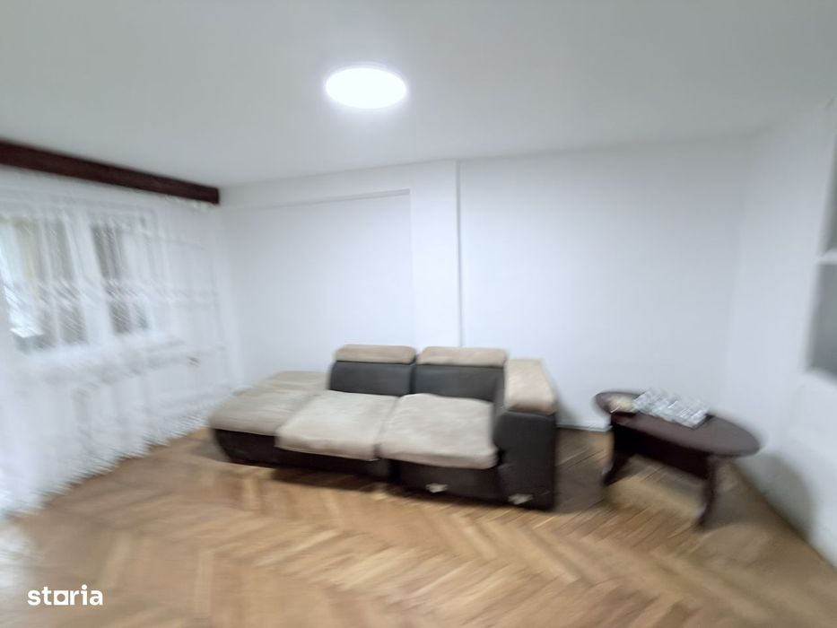 Apartament 4 camere ultracentral zona Junior