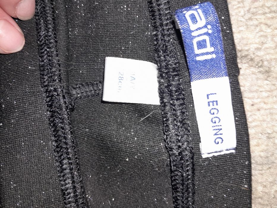 Запазени дрехи за момиче