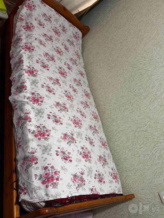 Kravat sotiladi 250ming