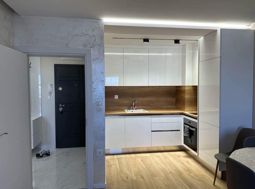 Дава се под наем Двустаен апартамент в Пловдив, Остромила - 64 кв.м за 360 € - Снимка #2