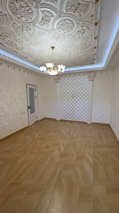 Метро Беруний 4/4/9.100м2 Срочно продам квартиру срочно