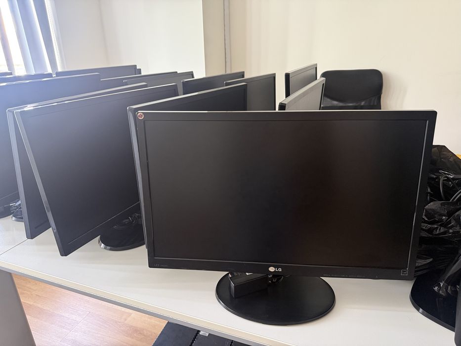 Монитори LG 24M45D-B , 24 инча