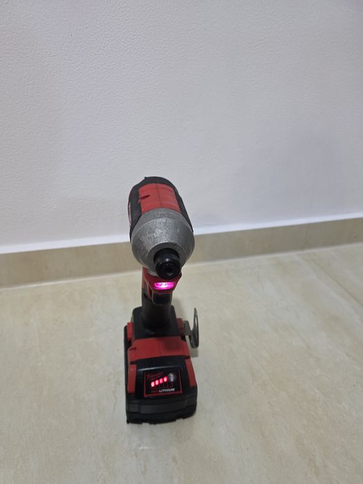 Pistol impact biți milwakee M18 CBLID