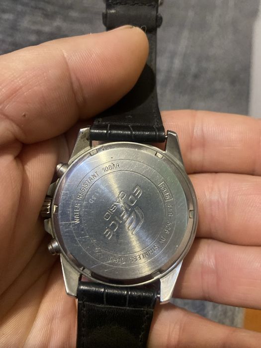 Продам часы CASIO EDIFICE пишите на ватсап