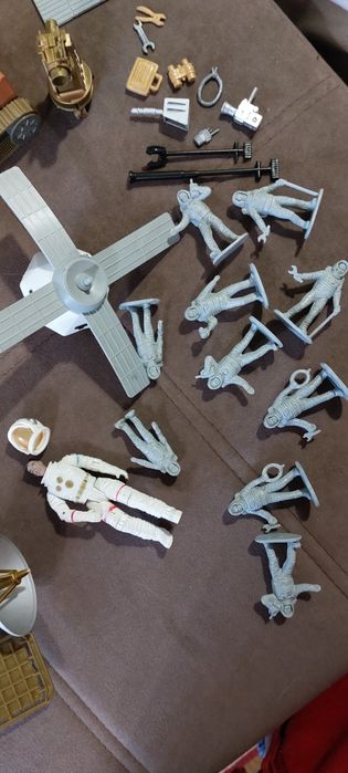 Набор  игрушек-Космос