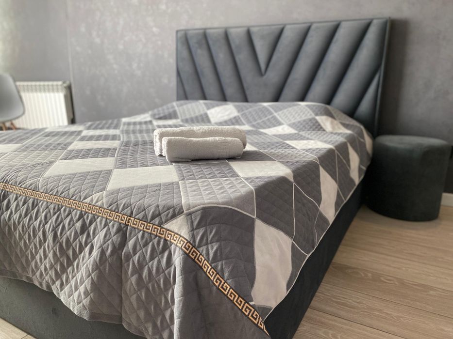 Сдам посуточно 1 к кв Центр