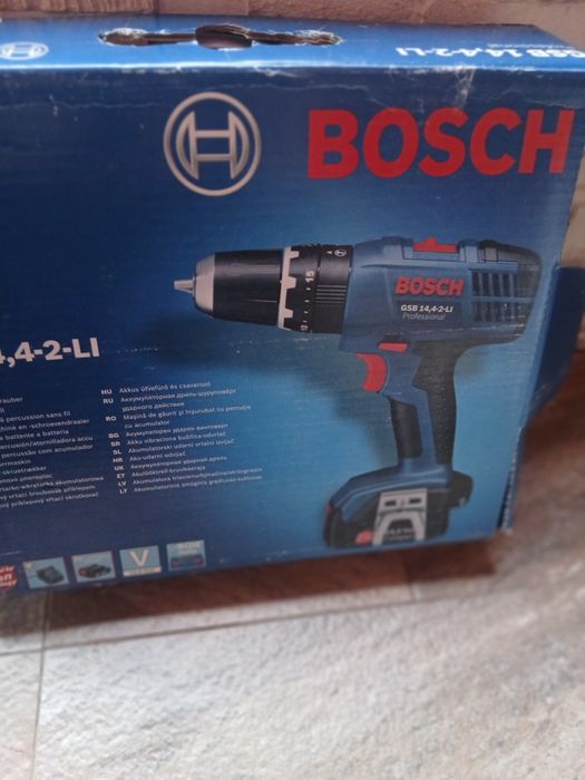 Mașină de  gaurit și  filetat bosch