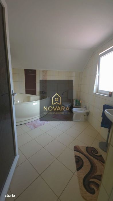 Casa langa Blue Sky cu panouri solare, garaj si terasa mare