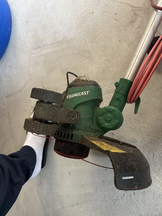 Trimmer Bosch si Qualcast pentru iarba